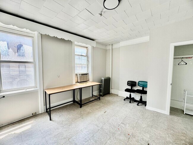 Foto del edificio - 331 Baldwin Ave
