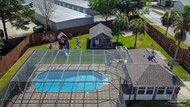 Foto del edificio - 400 Ridge Wood Cir