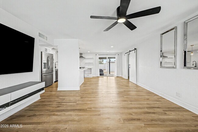 Foto del edificio - 4101 E Calavar Rd