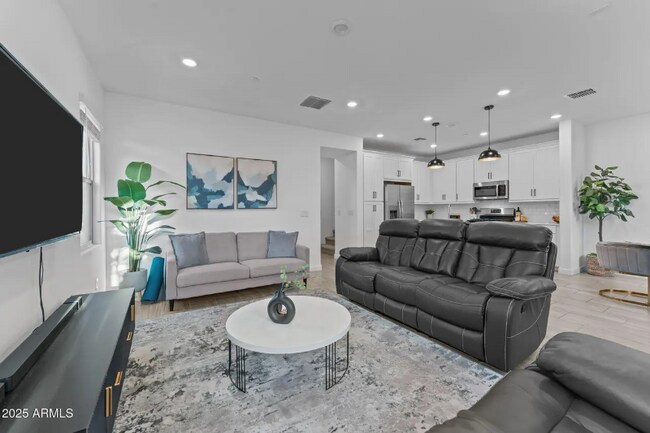 Foto del edificio - 4077 S Sabrina Dr