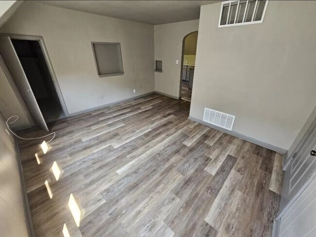 Foto del edificio - 3427 N 2nd St