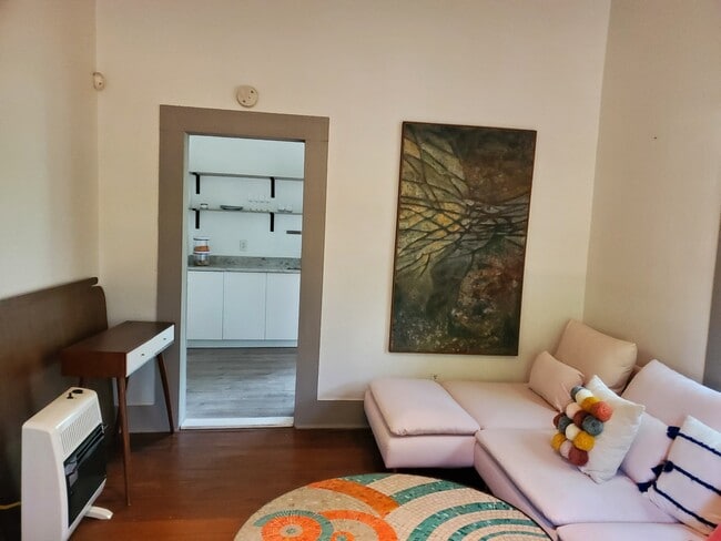 Foto del edificio - 215 Kings Ct