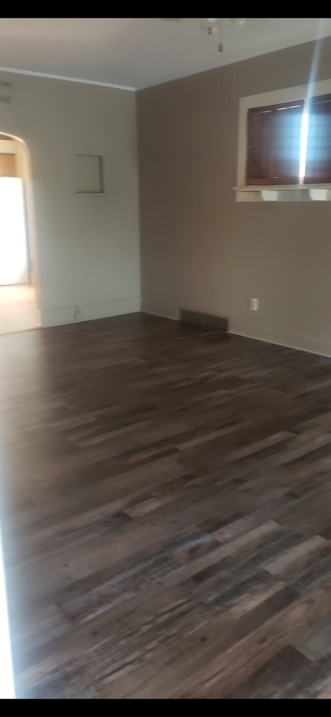 Foto del edificio - 2731 Jefferson St