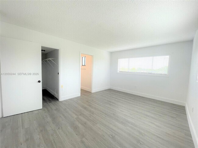 Foto del edificio - 8520 SW 133rd Avenue Rd