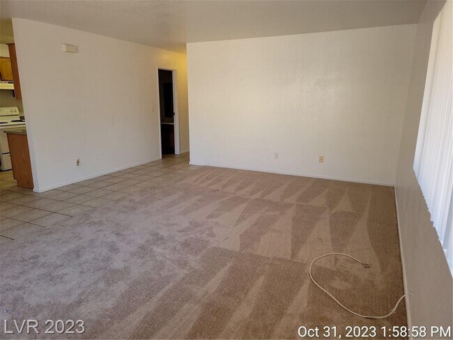 Foto del edificio - MINUTES FROM EVERYTHING- AIRPORT, UNLV CAM...