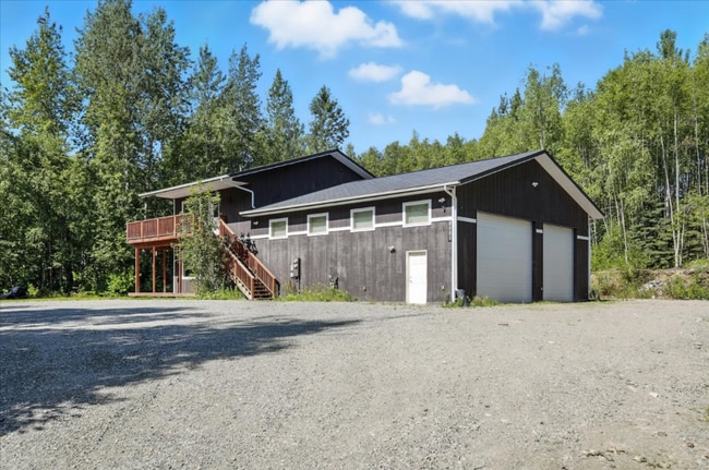 Building Photo - 6101 Lombard Cir