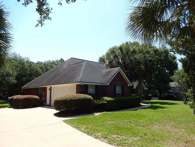 Foto del edificio - 1858 Vineland Ln