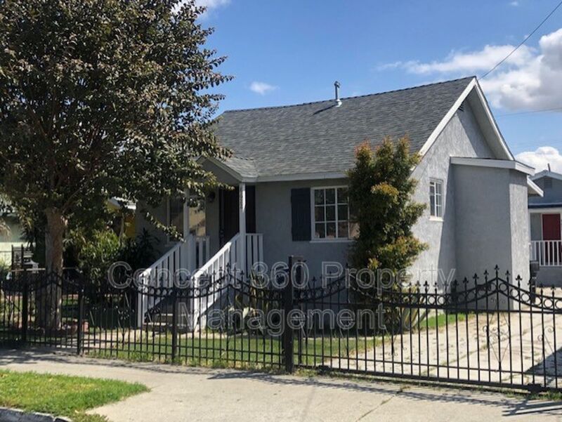 Primary Photo - 8622 BEACH ST