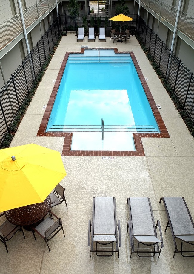 Foto del edificio - Patio Villa
