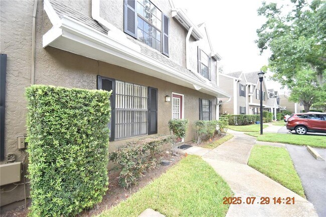 Foto del edificio - 16539 Lake Brigadoon Cir
