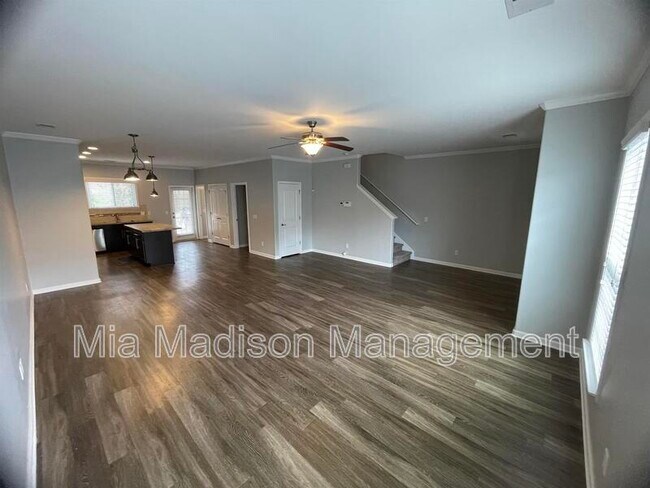 Building Photo - 115 Reese Way