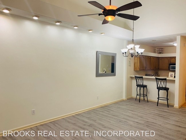 Building Photo - 2 br, 2 bath House - 202 Kensington Place