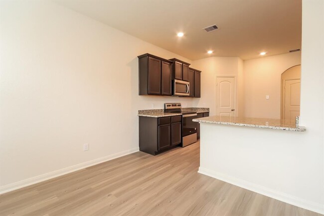 Building Photo - 8414 Rayburn Rd
