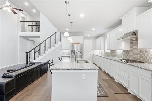 Building Photo - 1708 Bird Cherry Ln