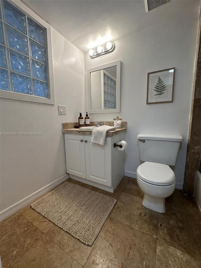 Foto del edificio - 8675 NW 5th Terrace