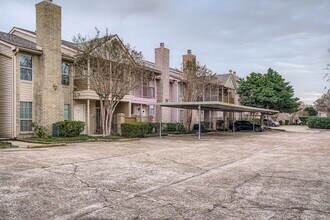 Building Photo - 3100 Jeanetta St