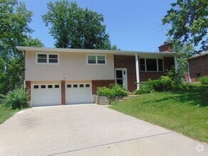 Building Photo - 1305 Jake Ln