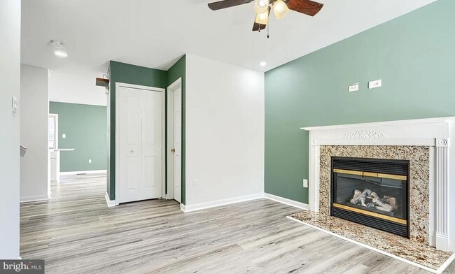 Building Photo - 4 Maya Way