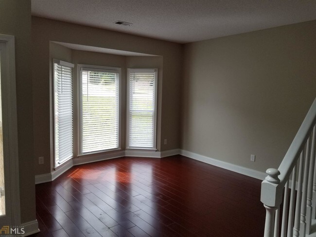 Building Photo - 7124 Big Woods Dr