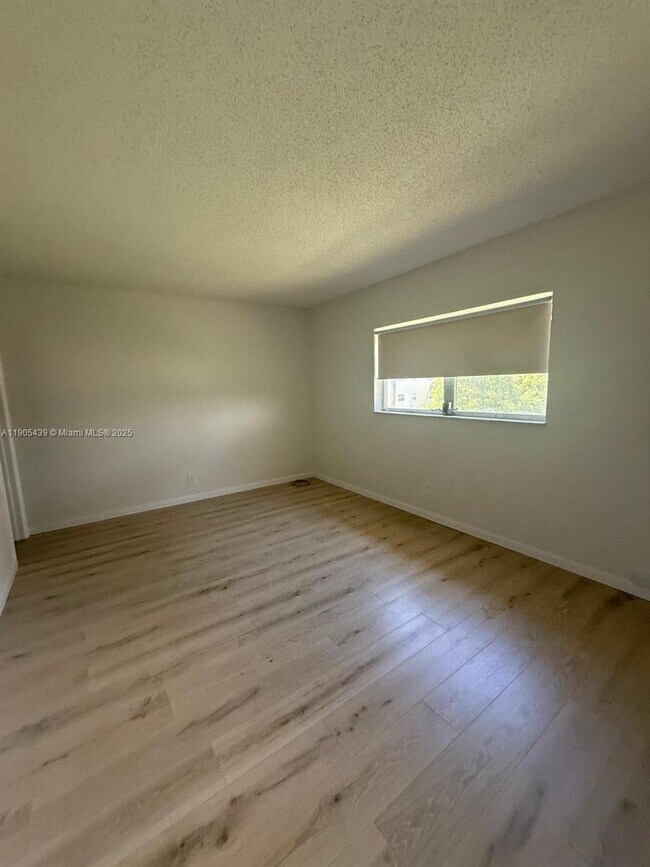 Foto del edificio - 7205 NW 5th Ct