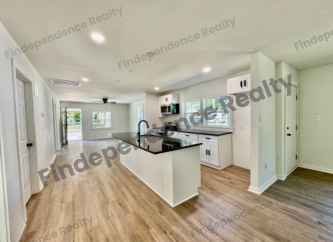 Foto del edificio - 351 Fox St SW