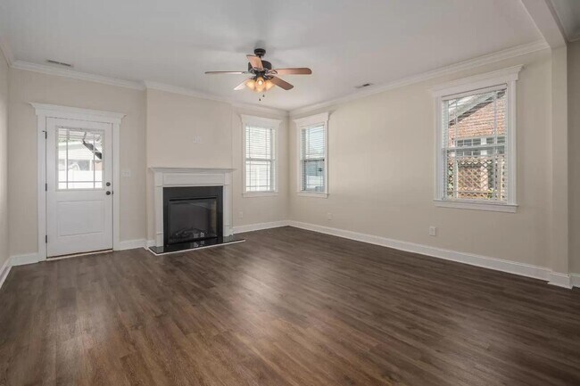 Foto del edificio - 925 Dearborn Ct