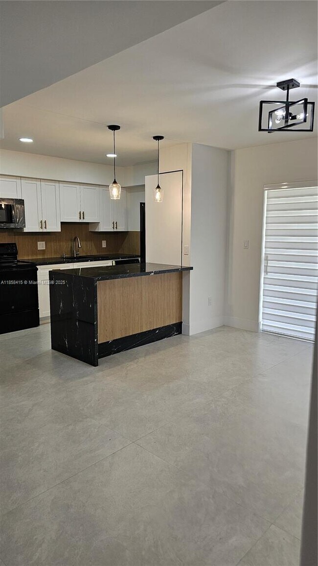 Foto del edificio - 8401 SW 107th Ave