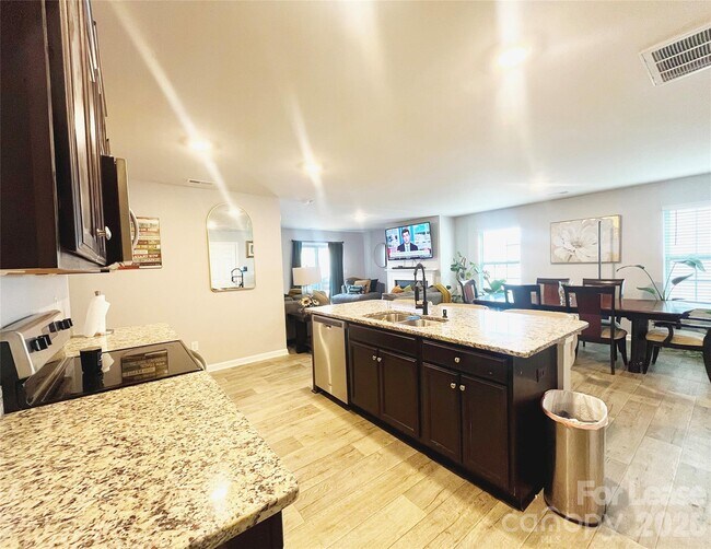 Foto del edificio - 3044 Winesap Dr