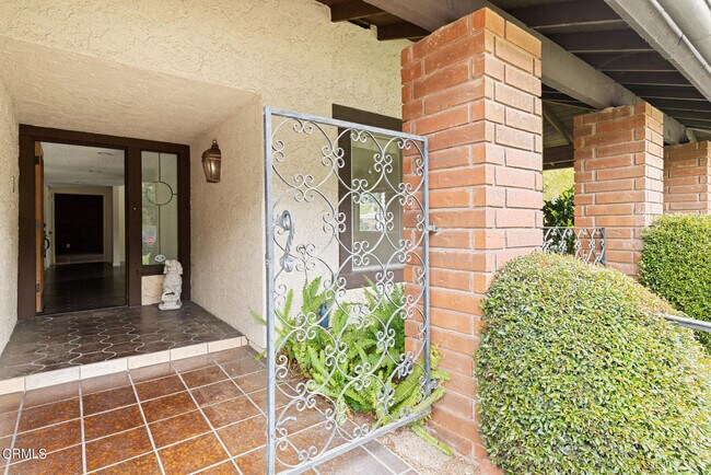 Building Photo - 1103 La Cadena Ave