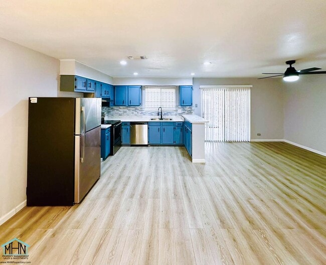 Building Photo - Welcome to Your Dream Home in Thunderbird ...