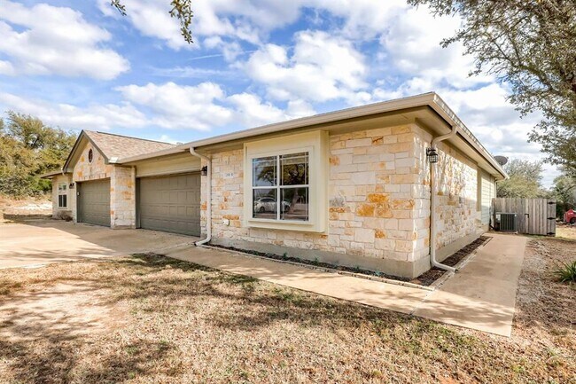 Building Photo - 21501 Boggy Ford Rd