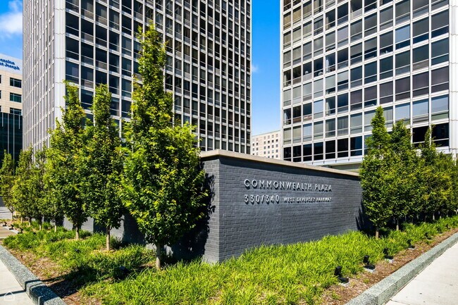 Foto del edificio - 330 W Diversey Pkwy