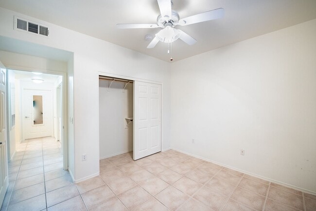 Building Photo - ***MOVE IN SPECIAL!!!*** 2-Bedroom, 2-Bathroom condo located in Las Vegas, NV