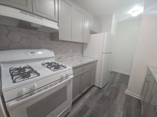 Foto del edificio - 276 Temple Hill Rd