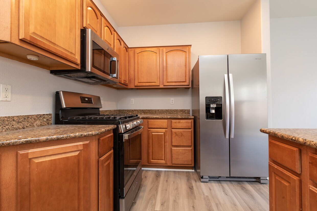 276 Green Peace Ct, Henderson, NV 89052 Townhome Rentals in Henderson