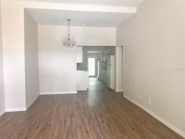 Foto del edificio - 804 NW 1st Ave