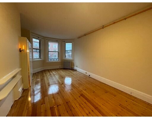 Building Photo - 291 Beacon St