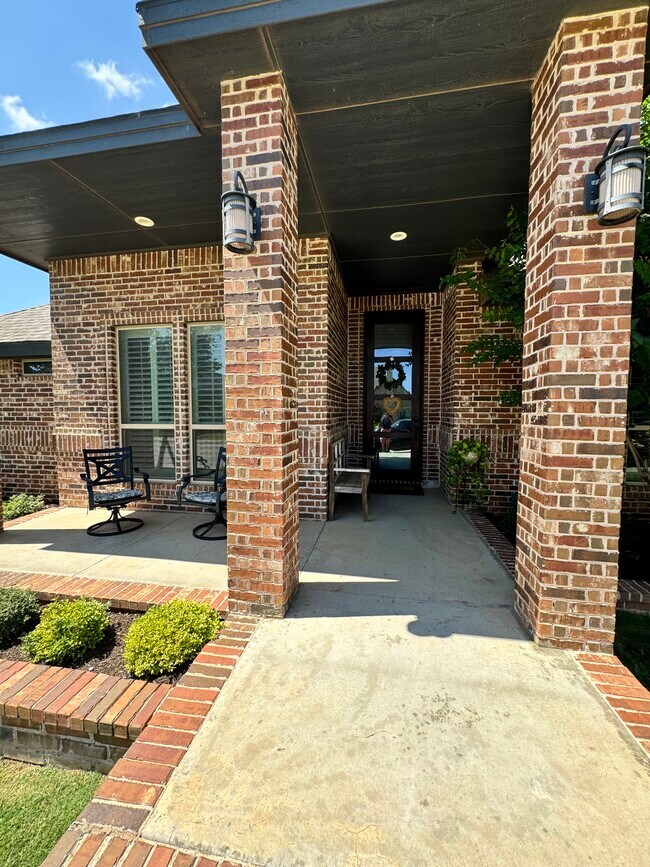 Foto del edificio - 6609 Mosswood Dr