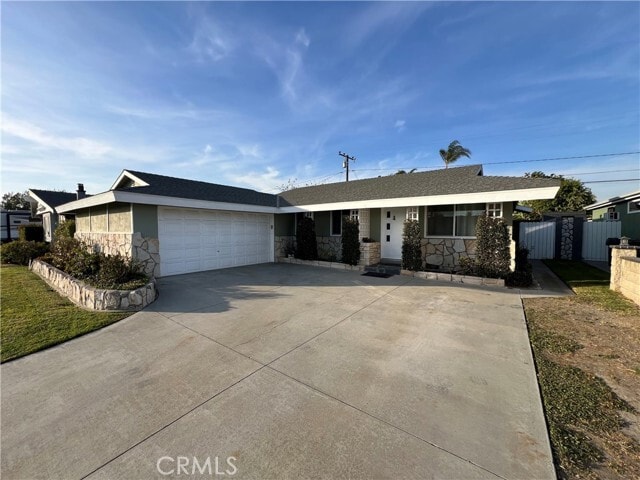 Building Photo - 6431 Yale Cir