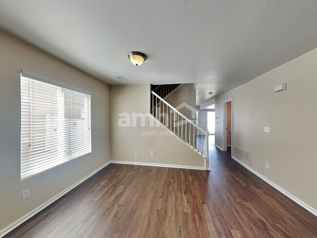 Foto del edificio - 21607 E 53rd Pl