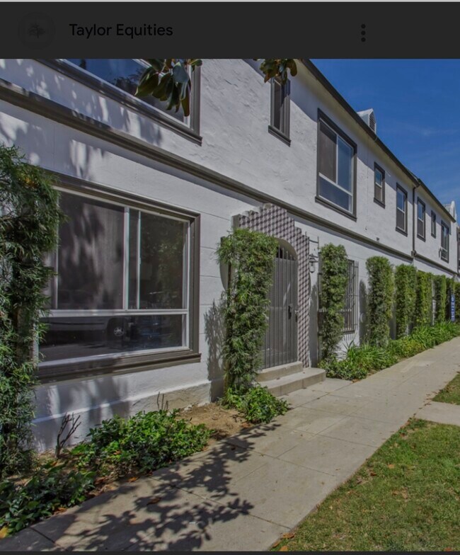Sanborn side of building - 830 N Hoover St