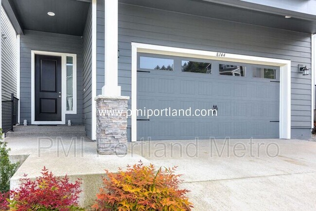 Building Photo - 8144 SW Oldham Dr