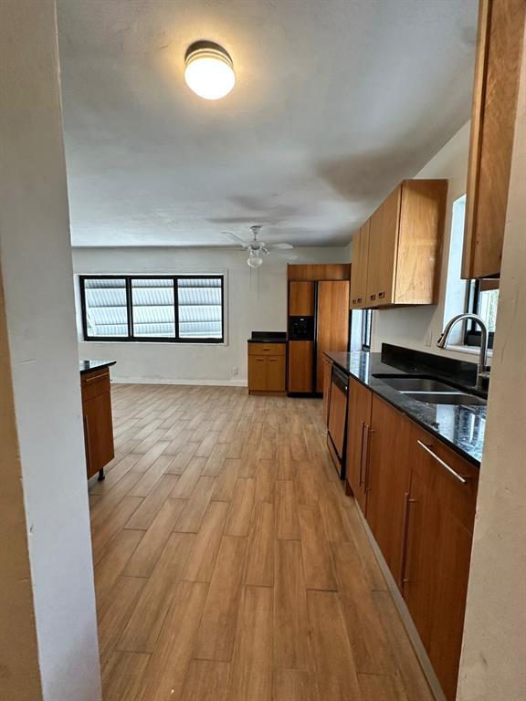 Foto del edificio - 630 NW 14th Way