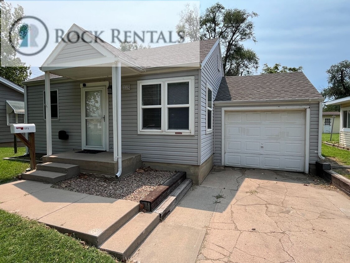 Primary Photo - Cute, Nicely Renovated 1 Bed 1 Bath