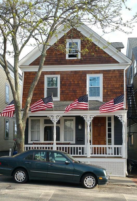 Primary Photo - 27 Pelham St
