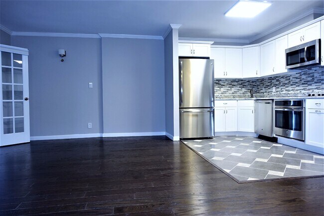 Building Photo - 50 Park St