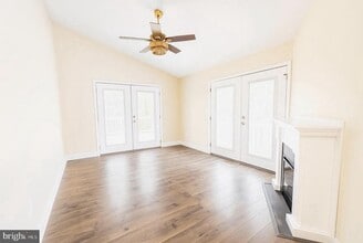 Building Photo - 1049 Paleface Ct