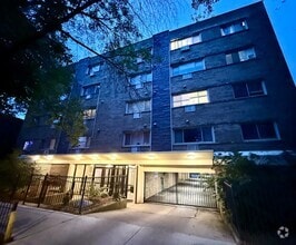 Building Photo - 1415 W Lunt Ave