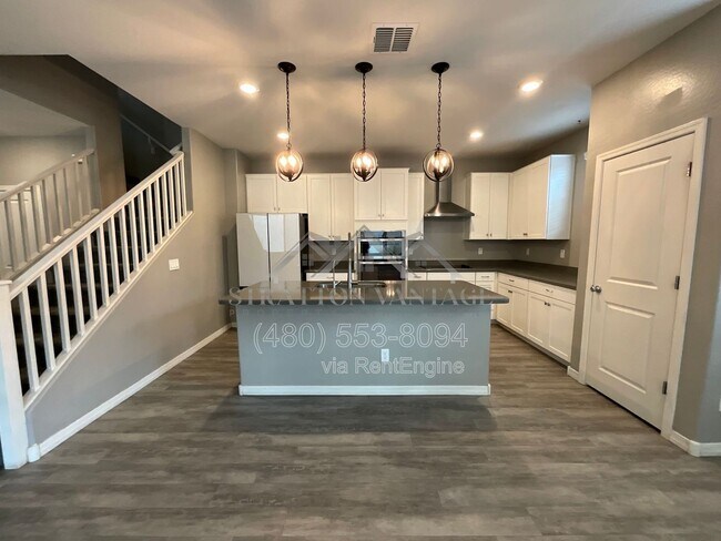 Foto del edificio - 11689 N 166th Dr