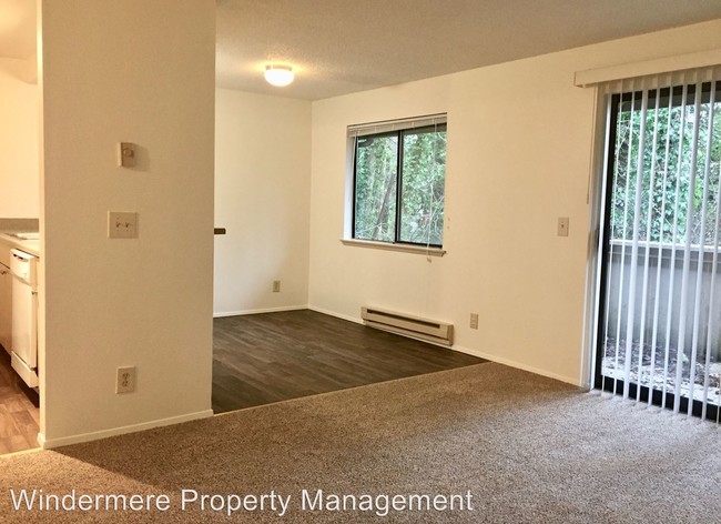 Building Photo - 49 NE Torval Canyon Rd